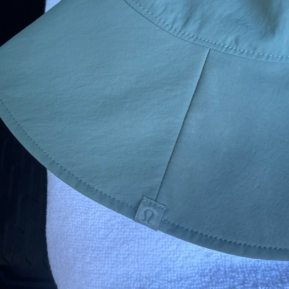 Lululemon Teal Green Bucket Hat - Picture 3 of 5